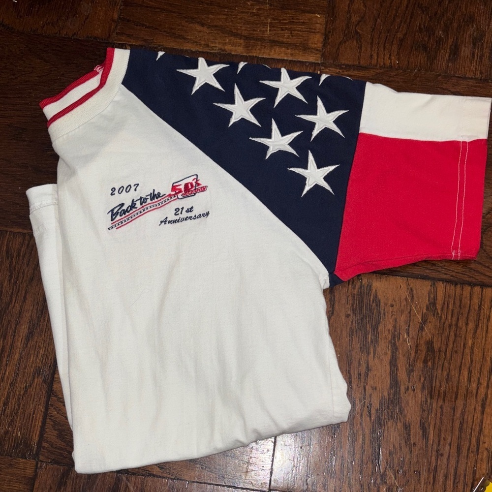 Rock Point Freedom T- Pride Collection Flag Sleeve MENS size large 100 Cotton